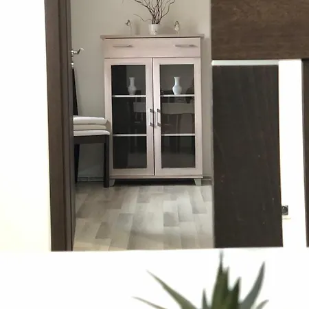 Mija Apartman S Vinnym Sklipkem, Zahradou A Grilem