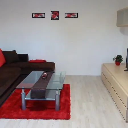 Lägenhet Mija Apartman S Vinnym Sklipkem, Zahradou A Grilem